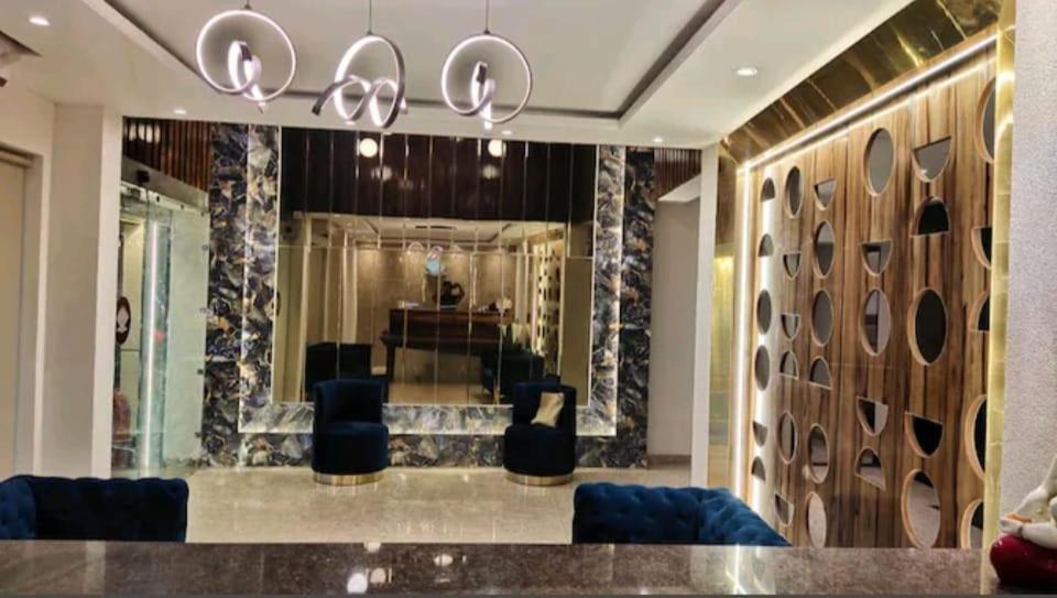 Hotel Pearl Wood Zirakpur Dış mekan fotoğraf